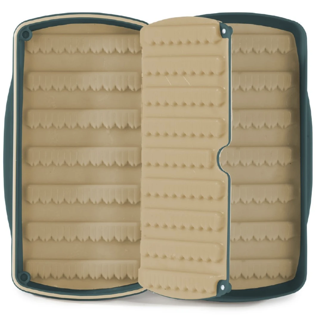 Fishpond Tacky Pescador Fly Box- Large- Baja Blue 5 Fishpond Tacky Pescador Fly Box- Large- Baja Blue - Image 3