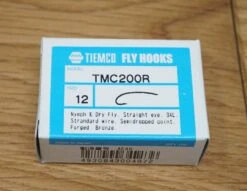 Tiemco 200R Hook 100 Pack